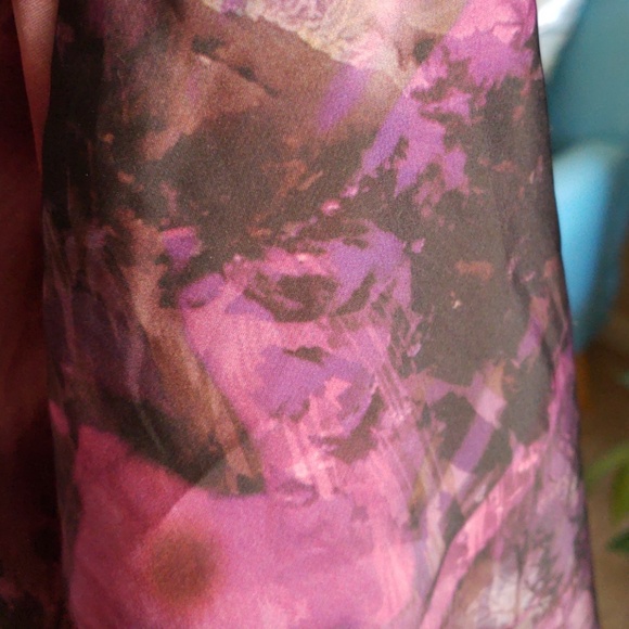 Top - Picture 2 of 4